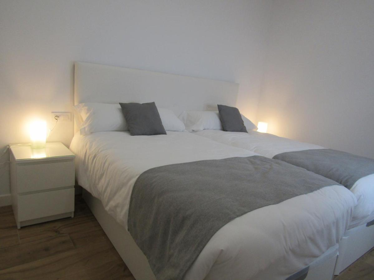Apartamentos Santa Maria 15 เฮเรซ เด ลาฟรอนเตรา ภายนอก รูปภาพ