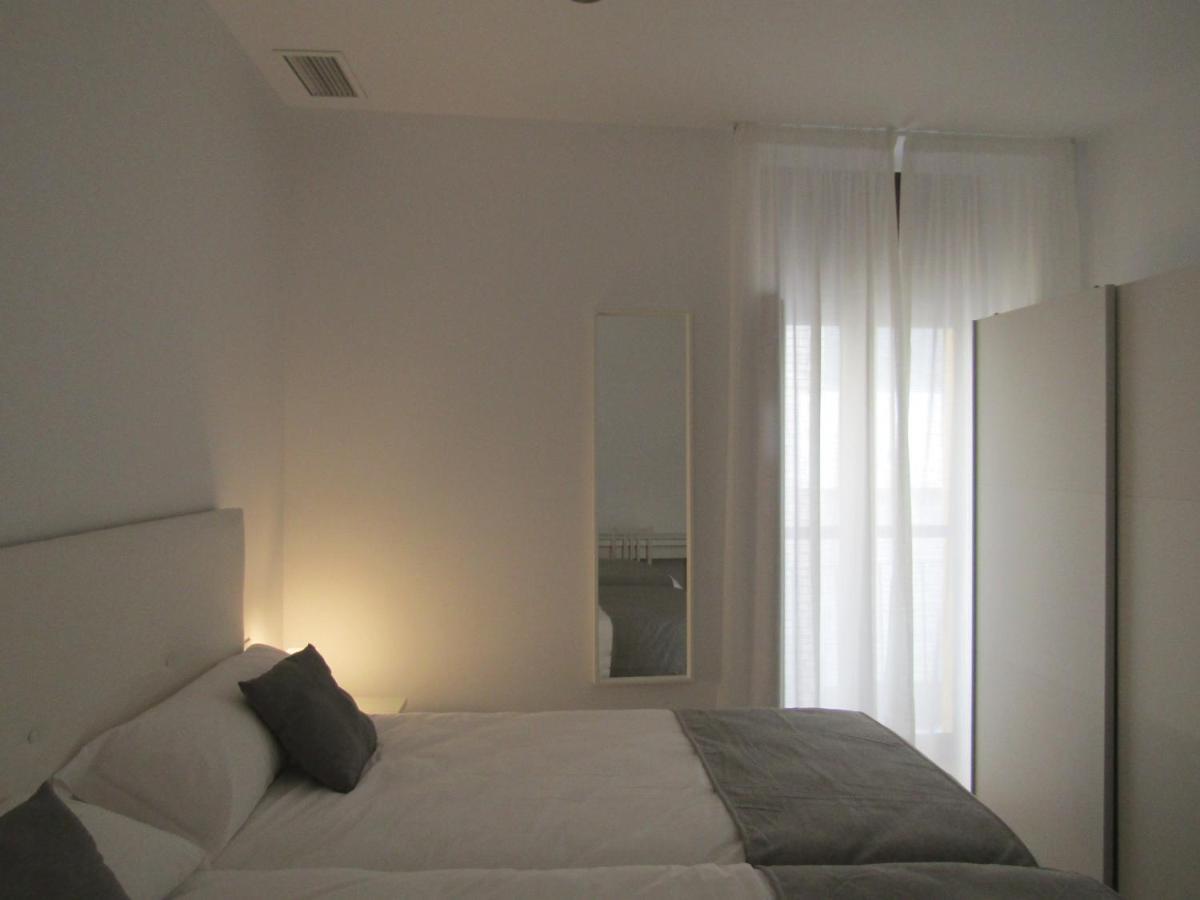 Apartamentos Santa Maria 15 เฮเรซ เด ลาฟรอนเตรา ภายนอก รูปภาพ